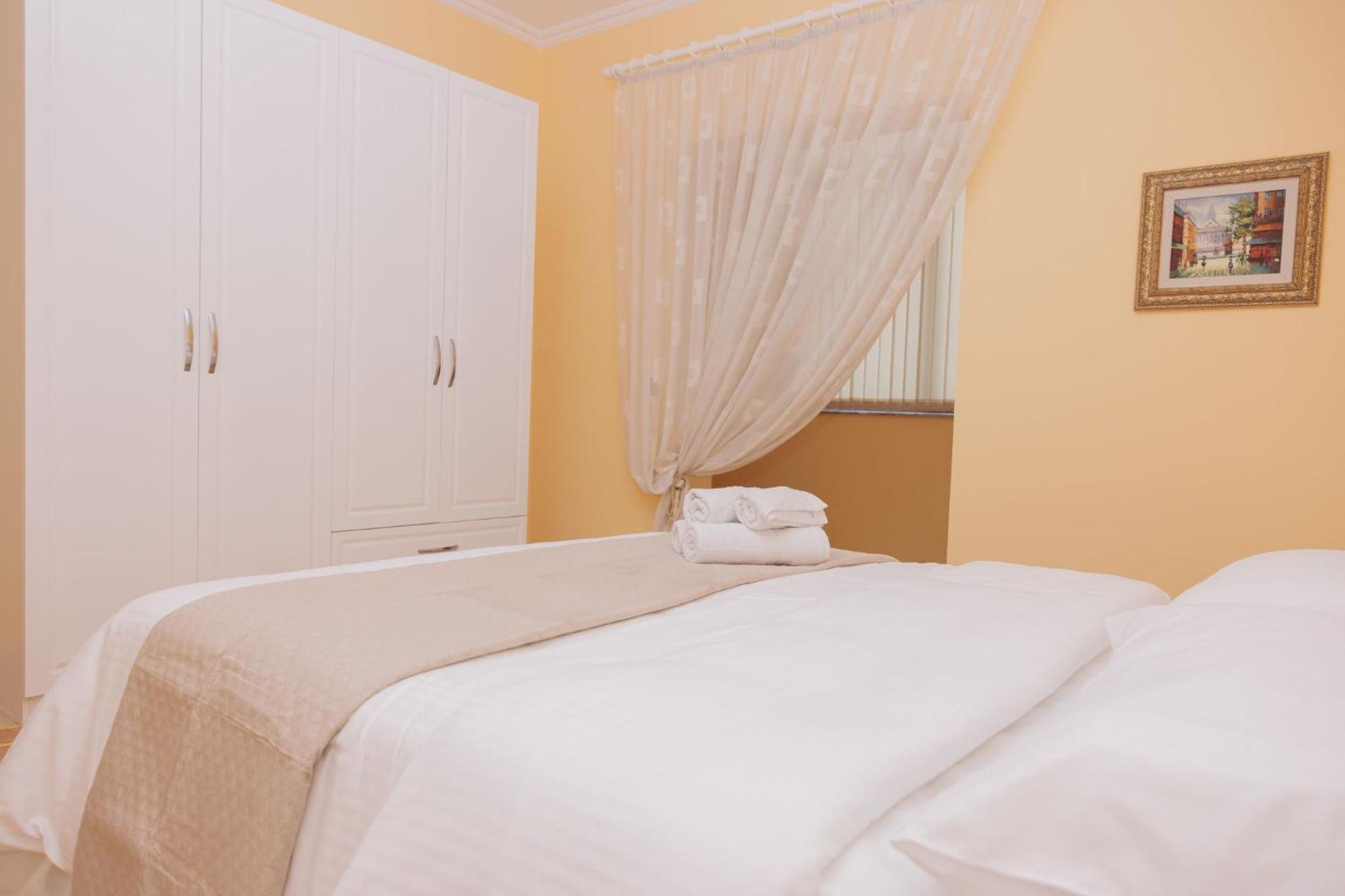 Heart Of Tirana Villa Extérieur photo